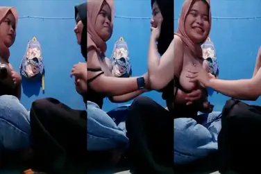 Bokep Indo Mainin Toket Temen Saling Remas Panas