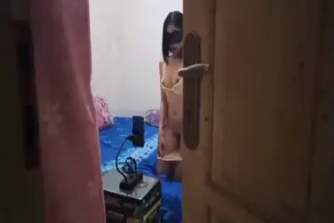 Pacar Cantikku Sedang Live Show Hot