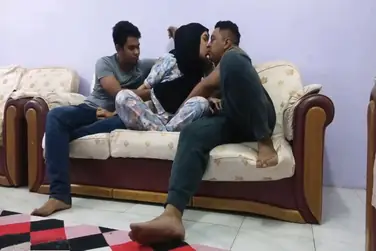 Tante Selingkuh
